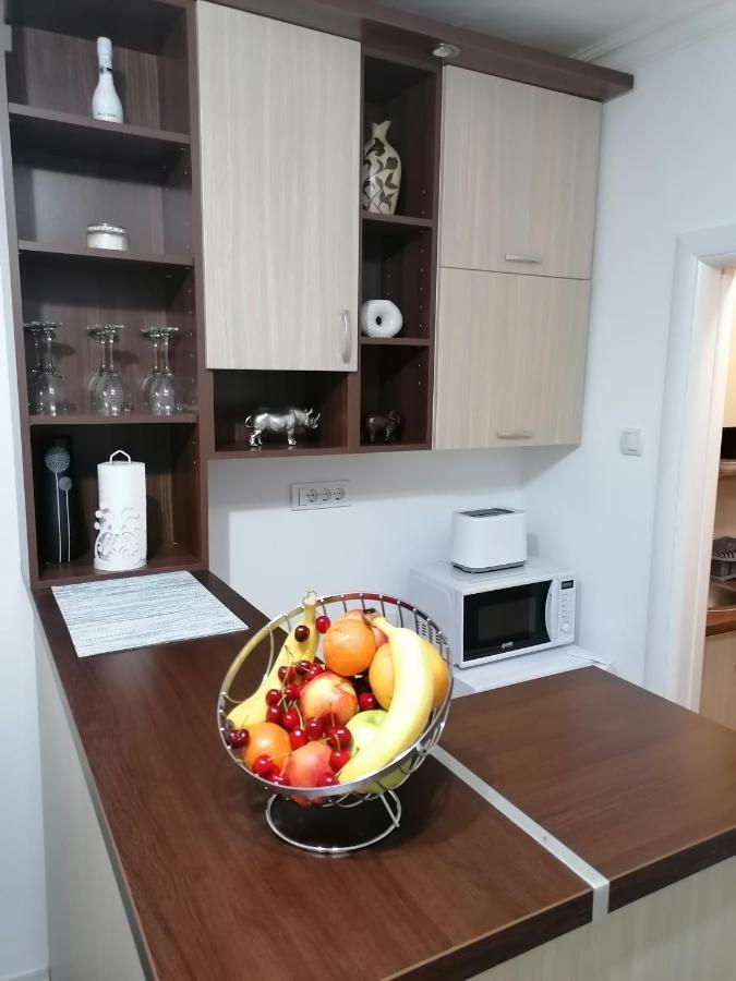 Vemiur Apartment Cacak Luaran gambar
