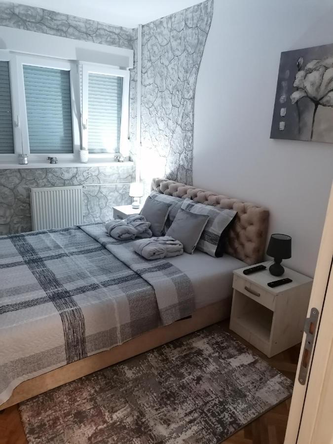 Vemiur Apartment Cacak Luaran gambar